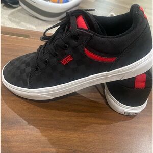 Vans era tonal checkerboard size 6.0 youth.